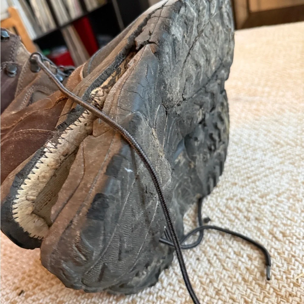 Ozark Trail Men's Dual-Tone Waterproof Boots